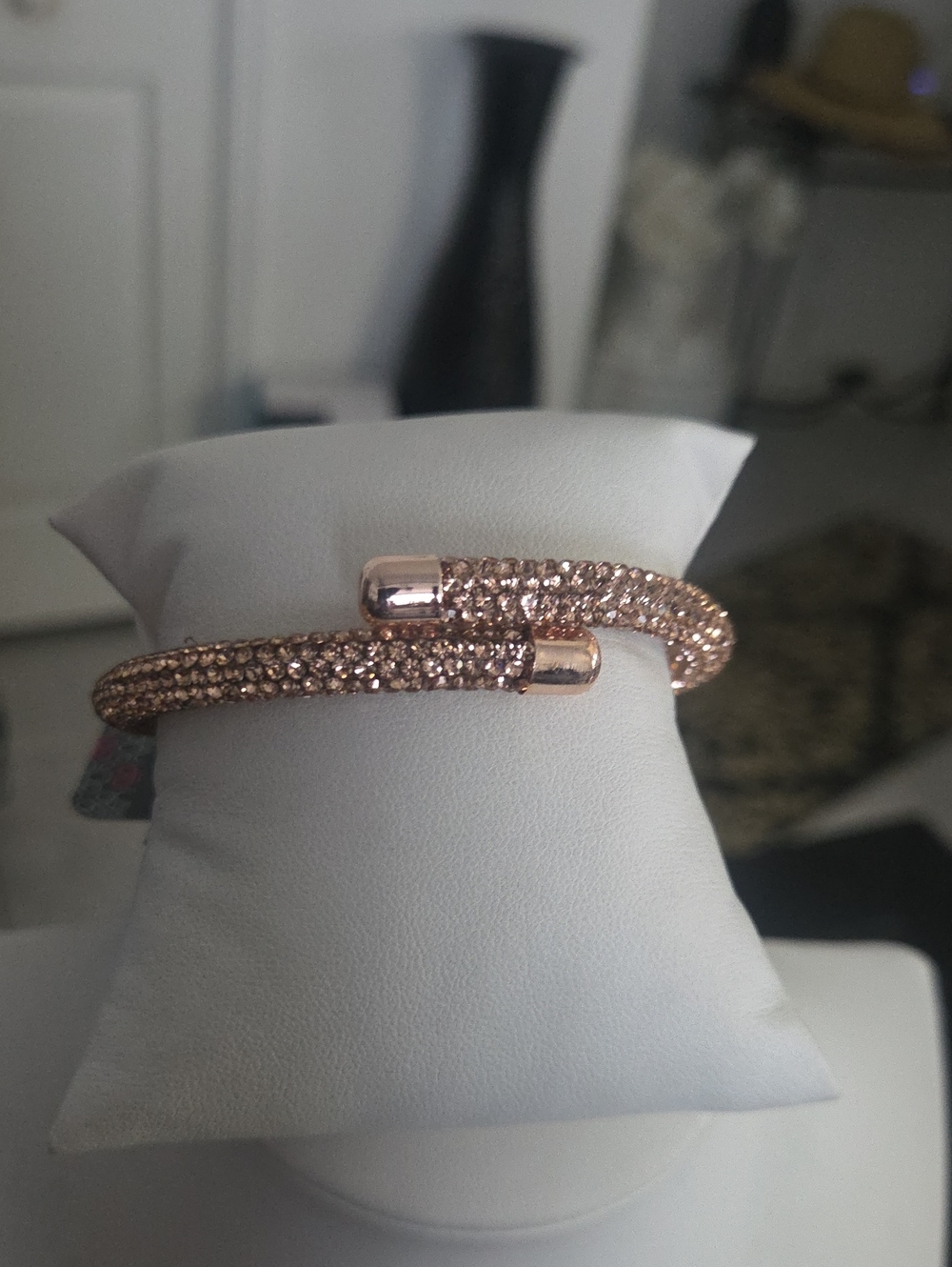 Paparazzi Stageworthy Gold Bracelet NWT